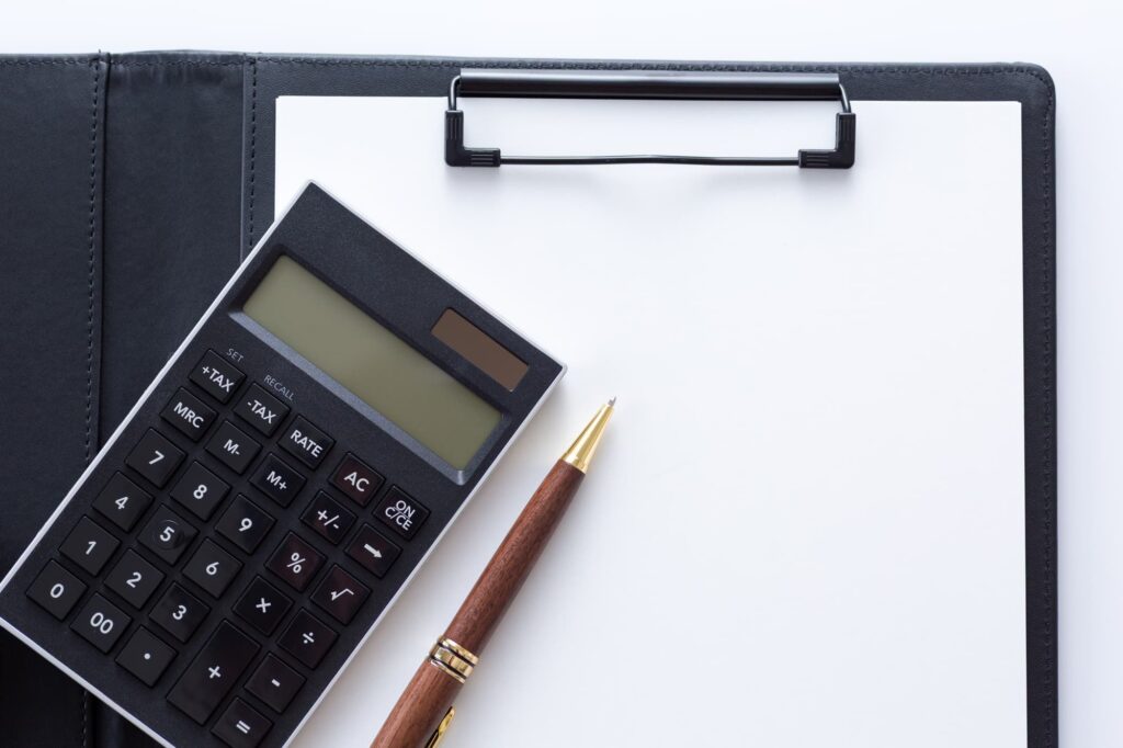 【大型トラック】レンタル料金の相場